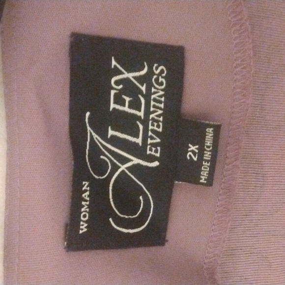 Light purple cardigan 3/4 sleeves. - Picture 5 of 6